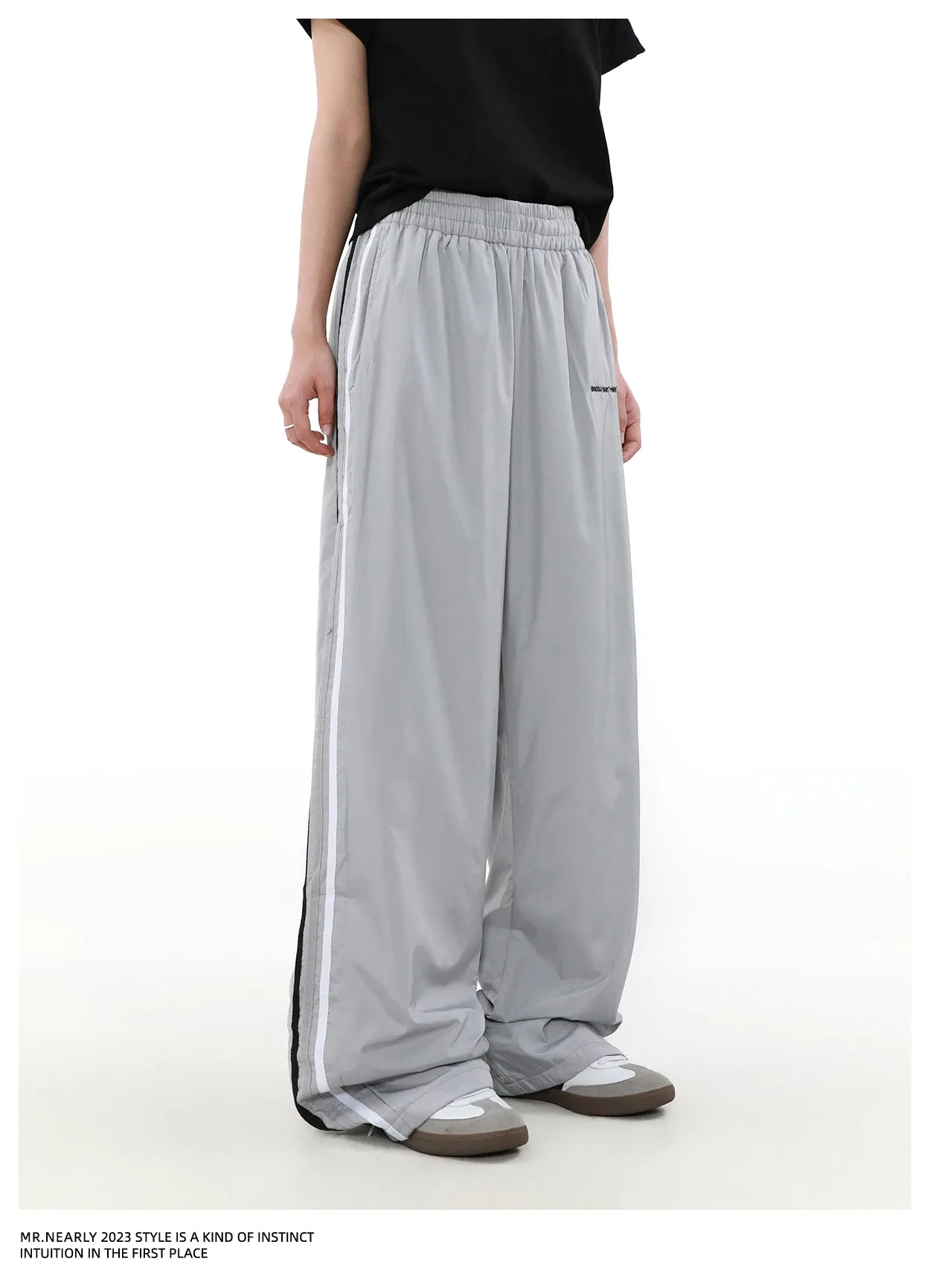 QS444A track pants